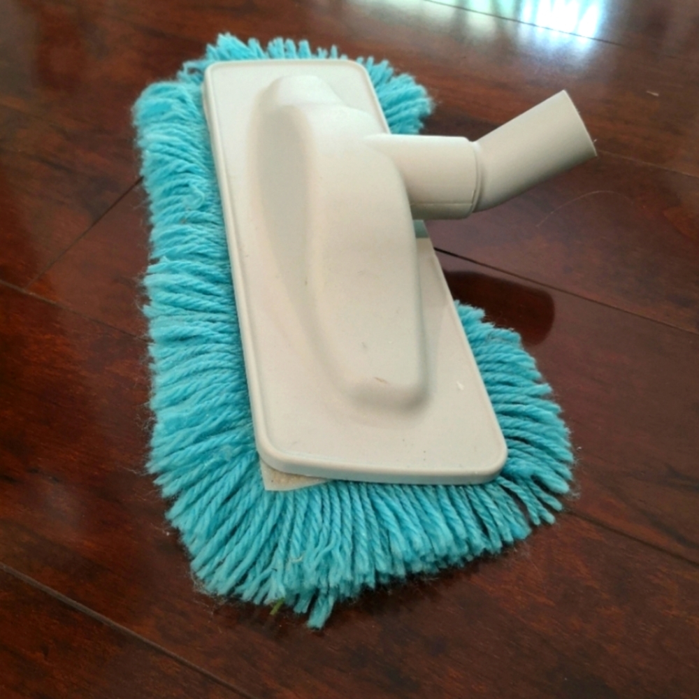 Vacuum attachment